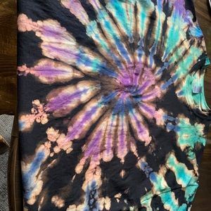 Reverse tie dye